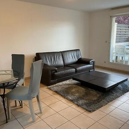 Apartment Duplex En Maison, Terrasse, Garage, Au Calme