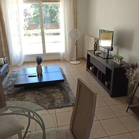 Appartamento Duplex En Maison, Terrasse, Garage, Au Calme
