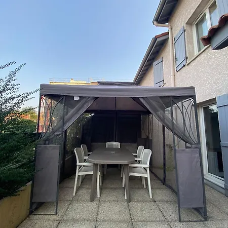 Апартаменты Duplex En Maison, Terrasse, Garage, Au Calme *